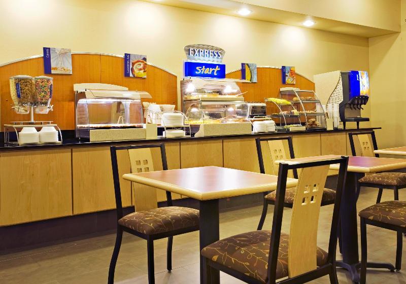 Holiday Inn Express Hotel And Suites Borger By Ihg Buitenkant foto